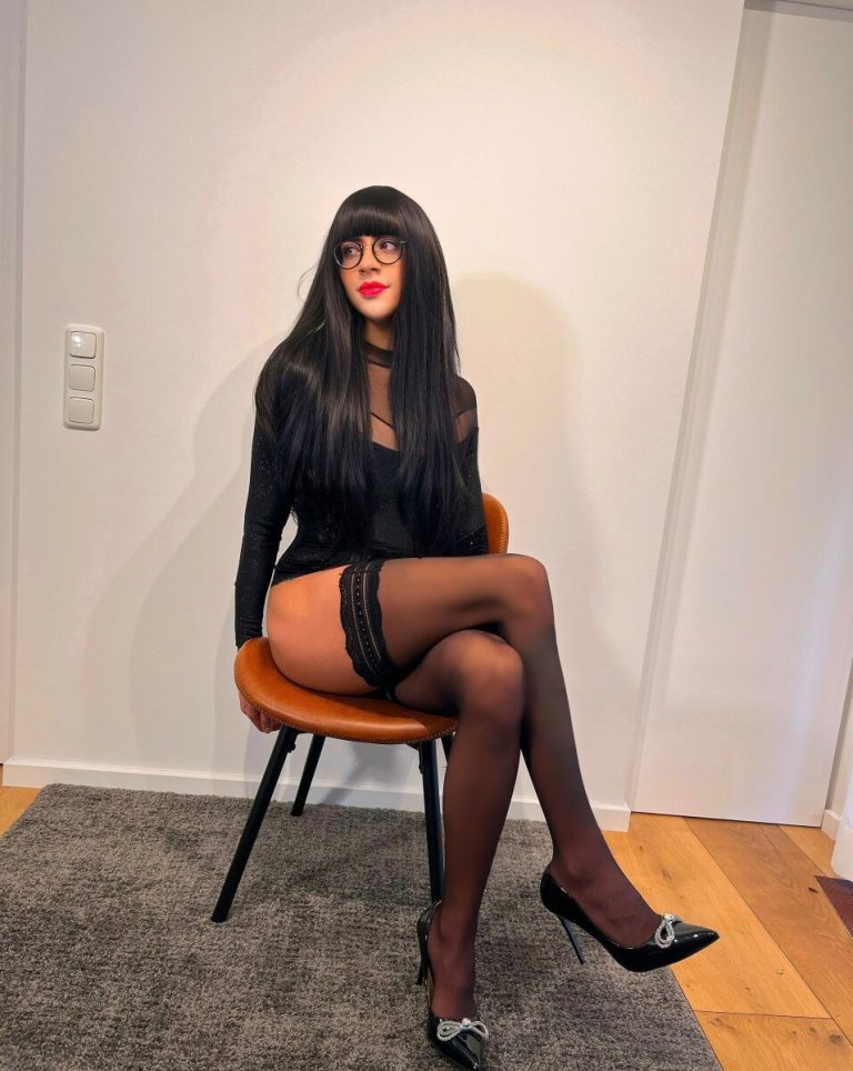 alicexxl large 3 768x964