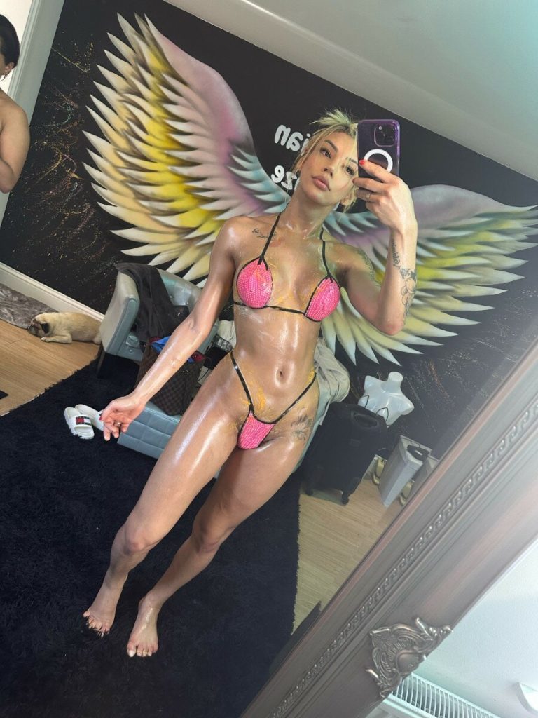 amelia beaumont large 1 768x1024