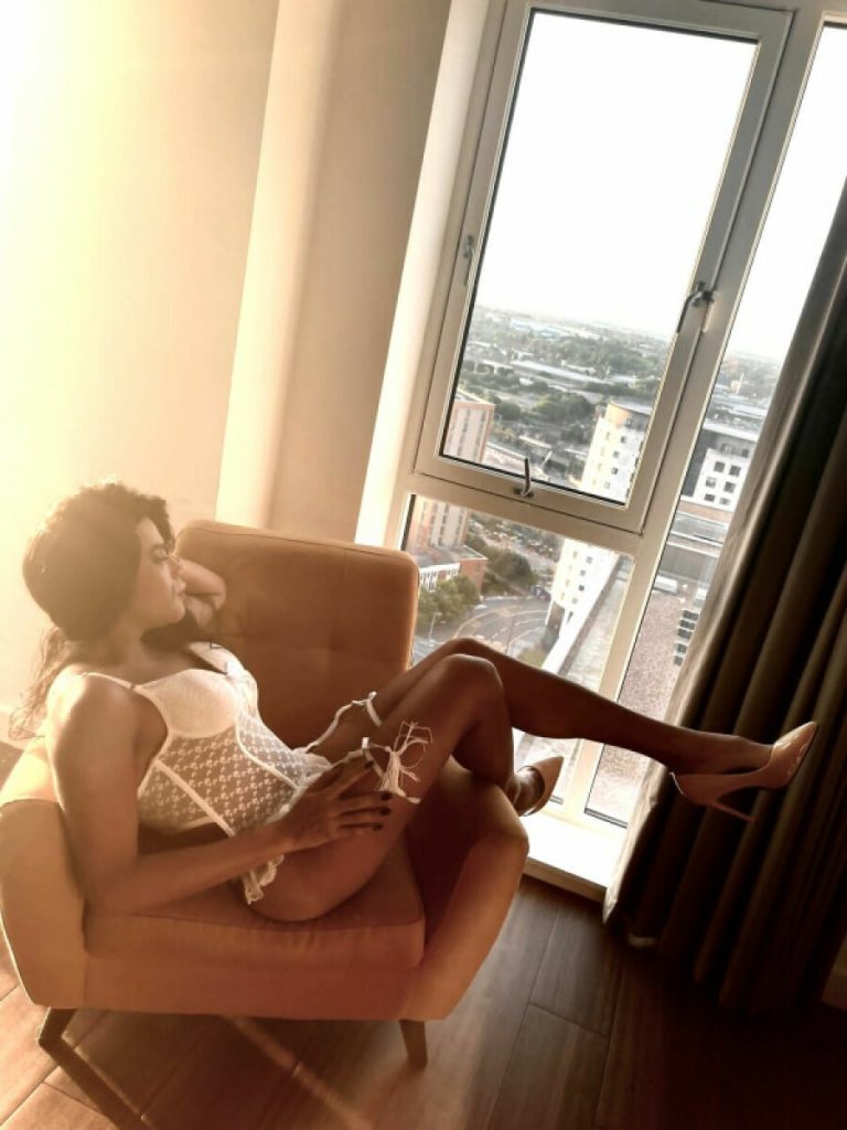 barbara jolly 1 large 768x1024