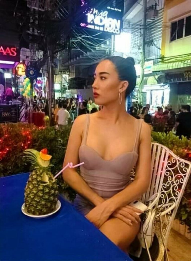 tszaraasianmodel large 1 768x1047