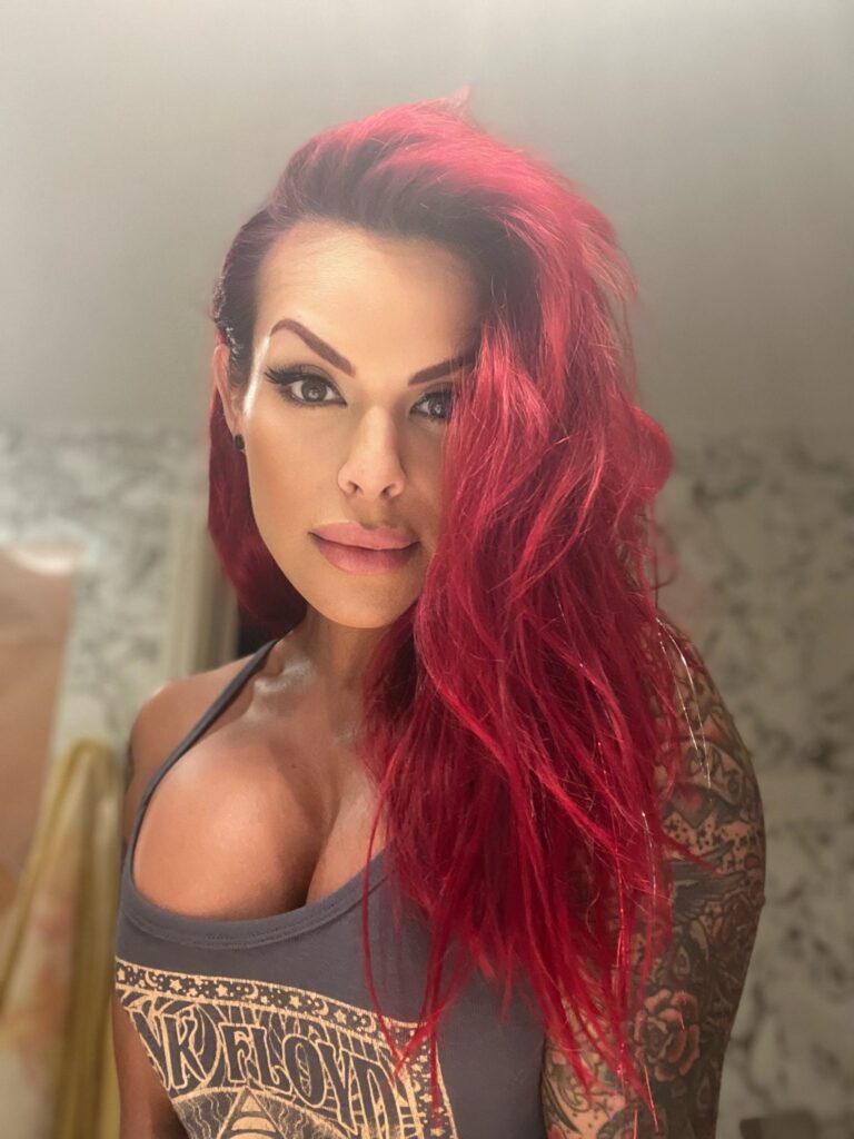 ts foxxxy pornstar1 768x1024